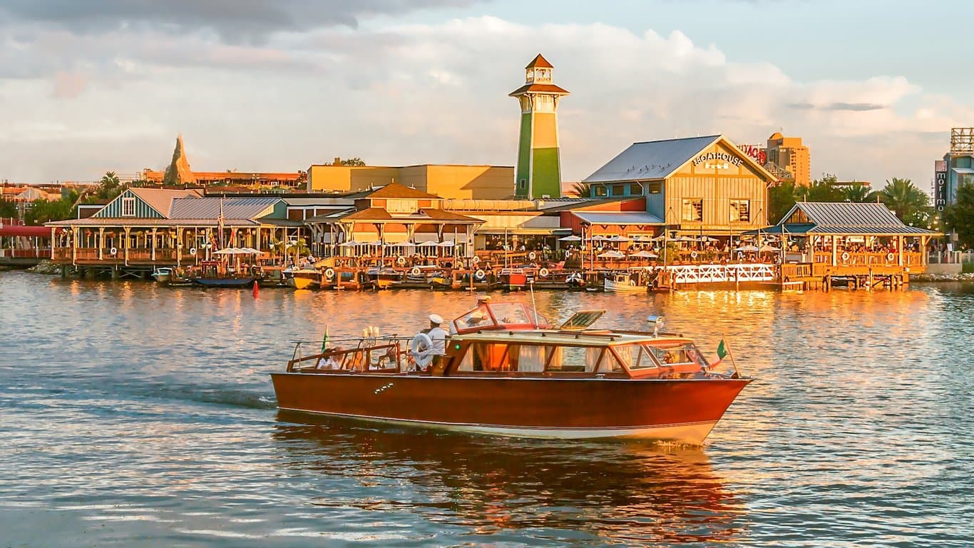 The BOATHOUSE®: Great Food, Waterfront Dining, Dream Boats™ thumbnail