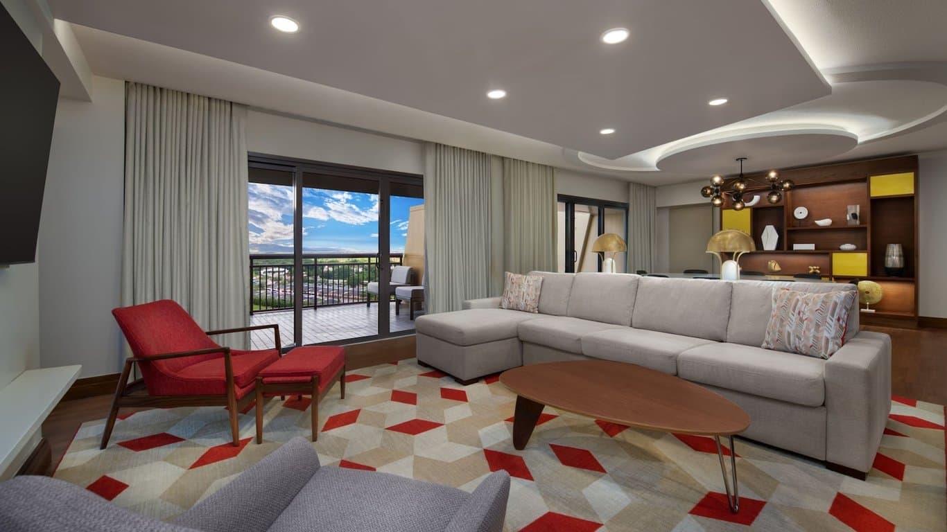 Theme Park View - Presidential Suite - Club Level