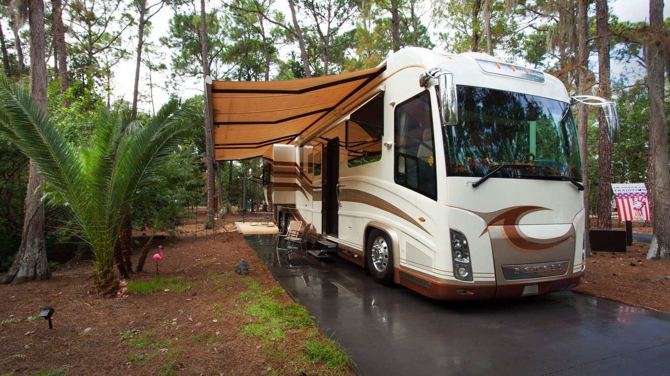 Full Hook-Up Campsite